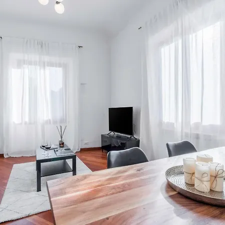 Casa Tua Santo Spirito Apartment *