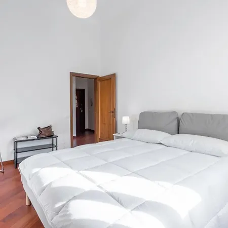 Casa Tua Santo Spirito Apartment Florence